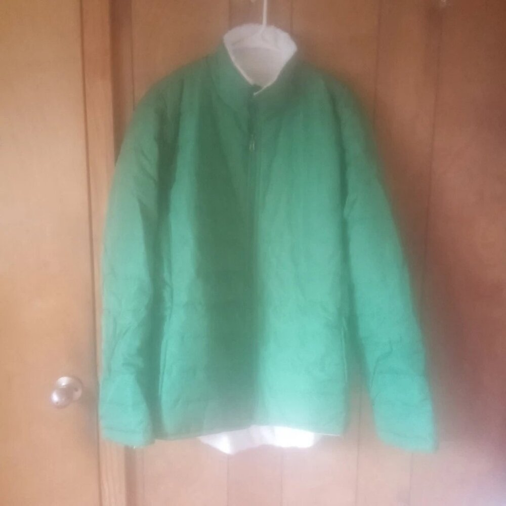 Discount Divas Women's Plus Size Green Reversible Coat Size 2X New
